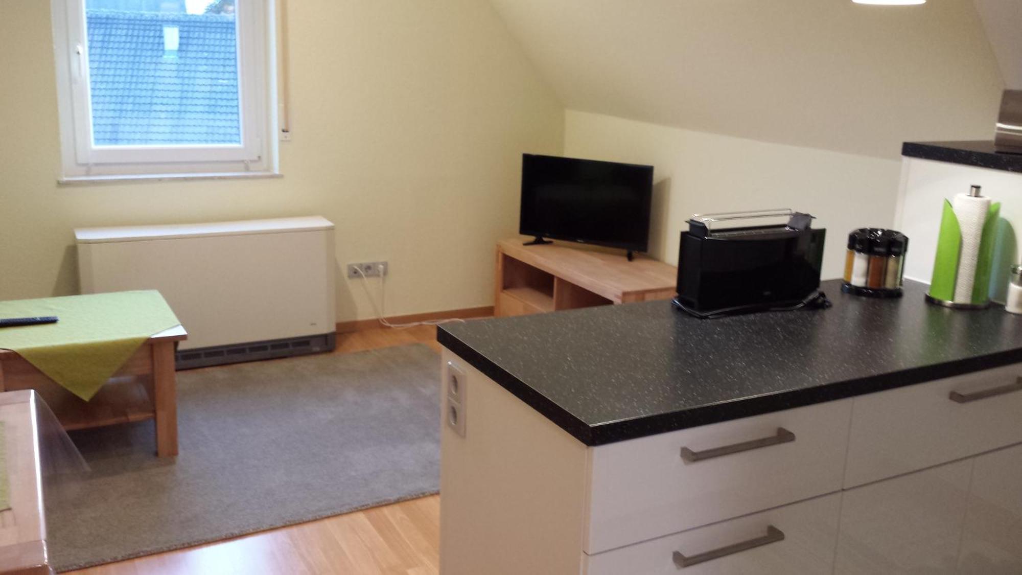 Pension Wauri , Ferienwohnung ' SCHWÄBISCHE ALB ' , Mansarden - Wohnung Waldenbuch Exterior foto