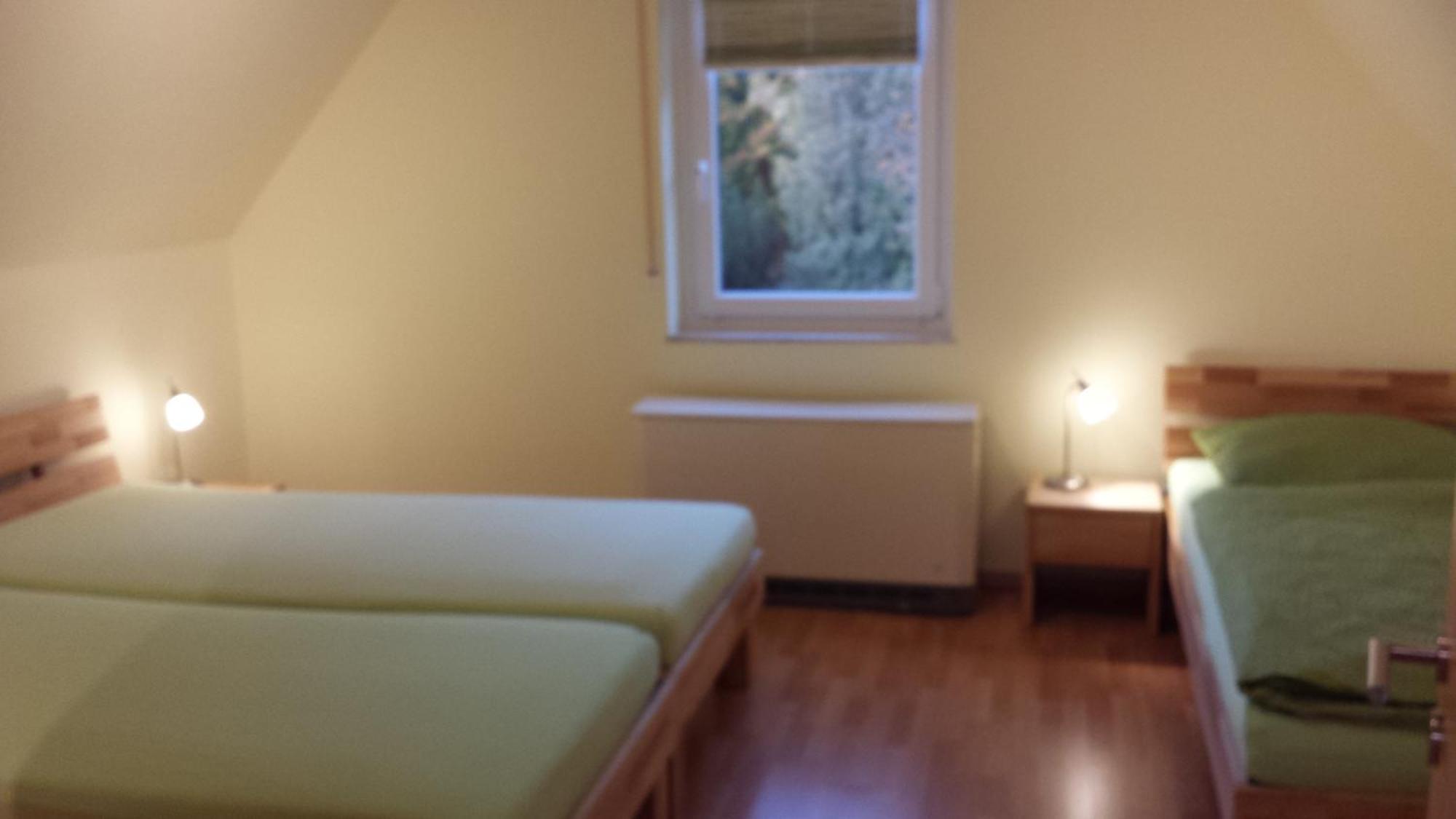 Pension Wauri , Ferienwohnung ' SCHWÄBISCHE ALB ' , Mansarden - Wohnung Waldenbuch Exterior foto